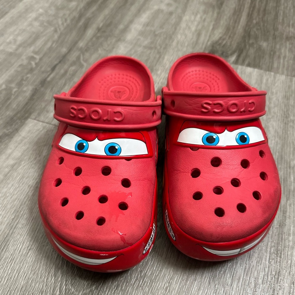 Lightning McQueen Crocs